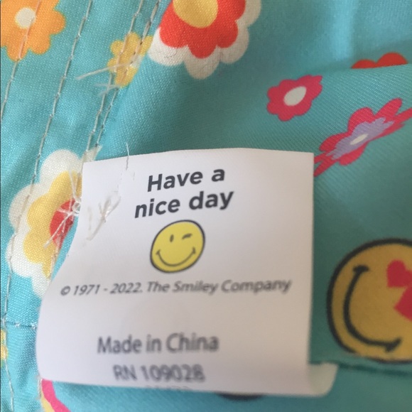 Smiley World Reversible Bucket Hat - Picture 6 of 8